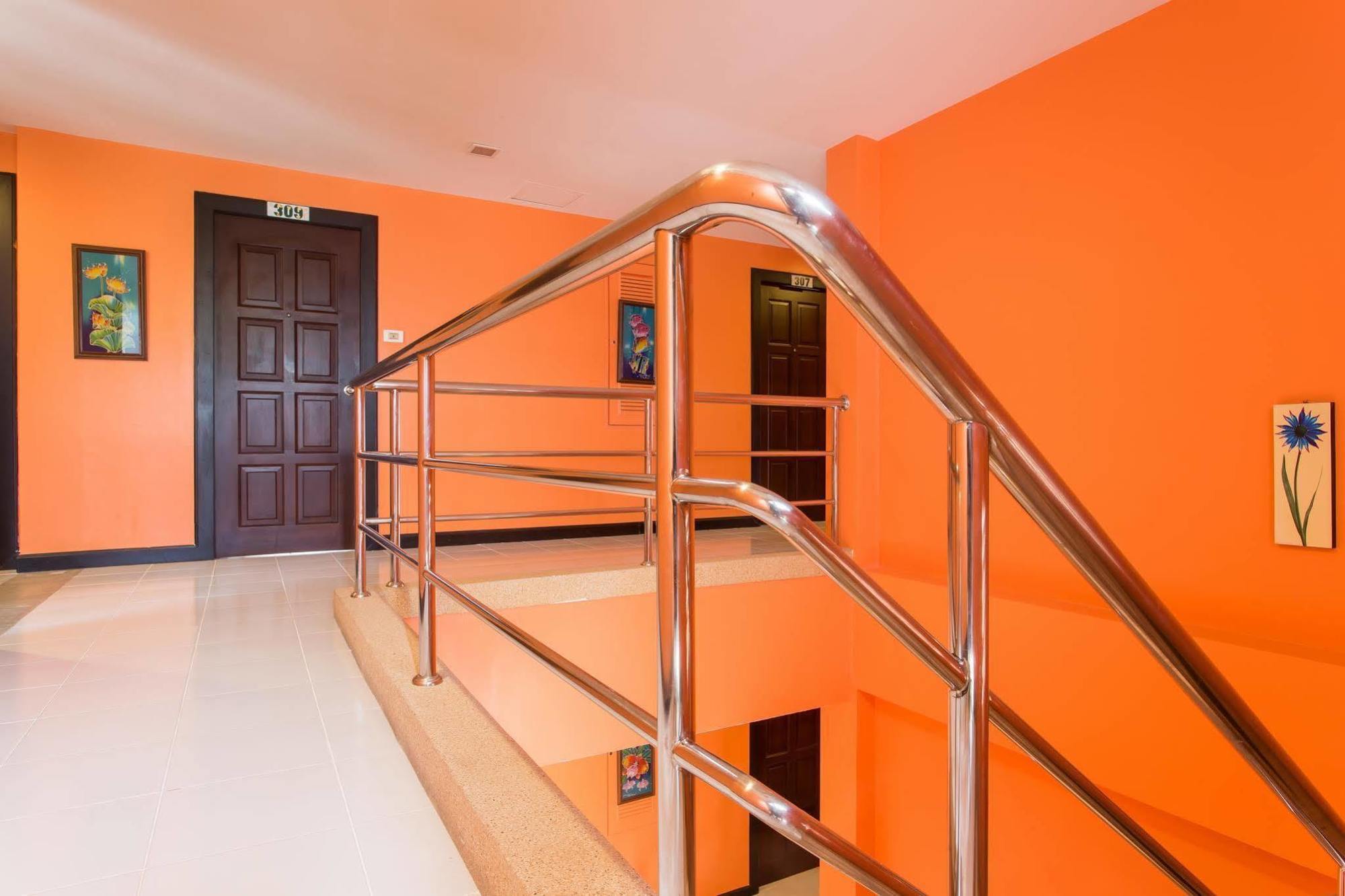 Chaweng Budget Hotel Екстер'єр фото